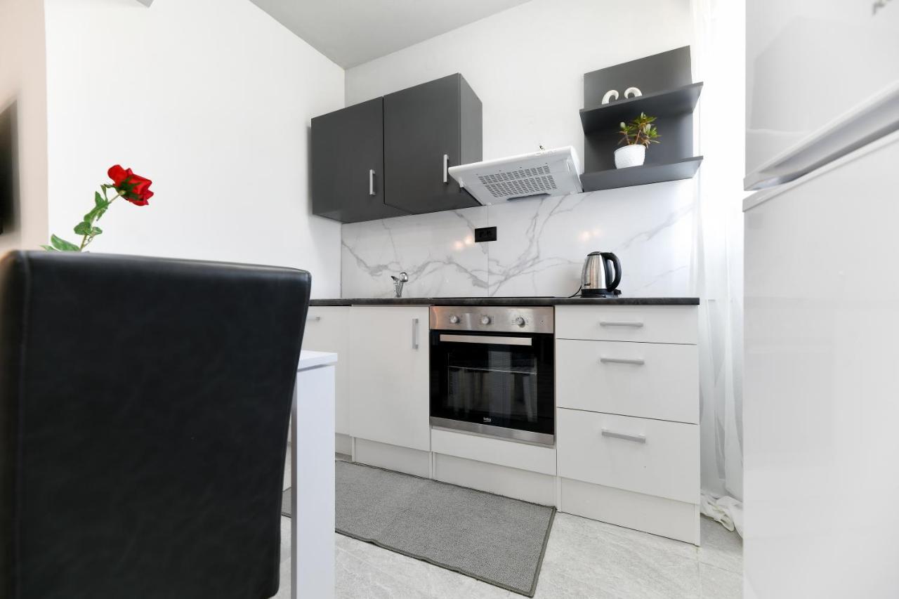 Apartment Lusy Lo Zadar Zewnętrze zdjęcie